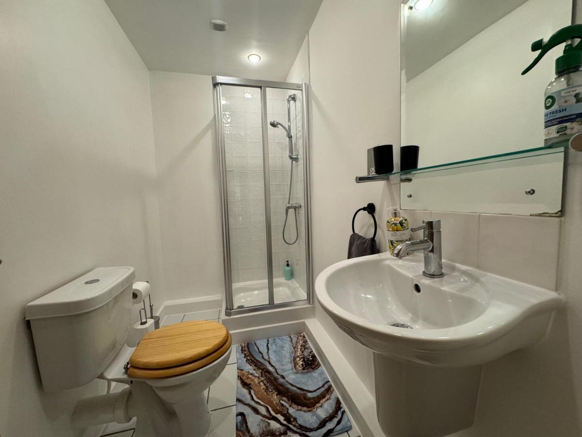 The Noko 2 Bedroom Apartment Central London By Wild Лондон Экстерьер фото